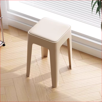 【SG Seller】4PCS Thicken Stackable Plastic Stool Chair Dining Chair Set of Living Room Round Stool Kitchen Stool Multi-Colour Options Sturdy Dining Table Stools