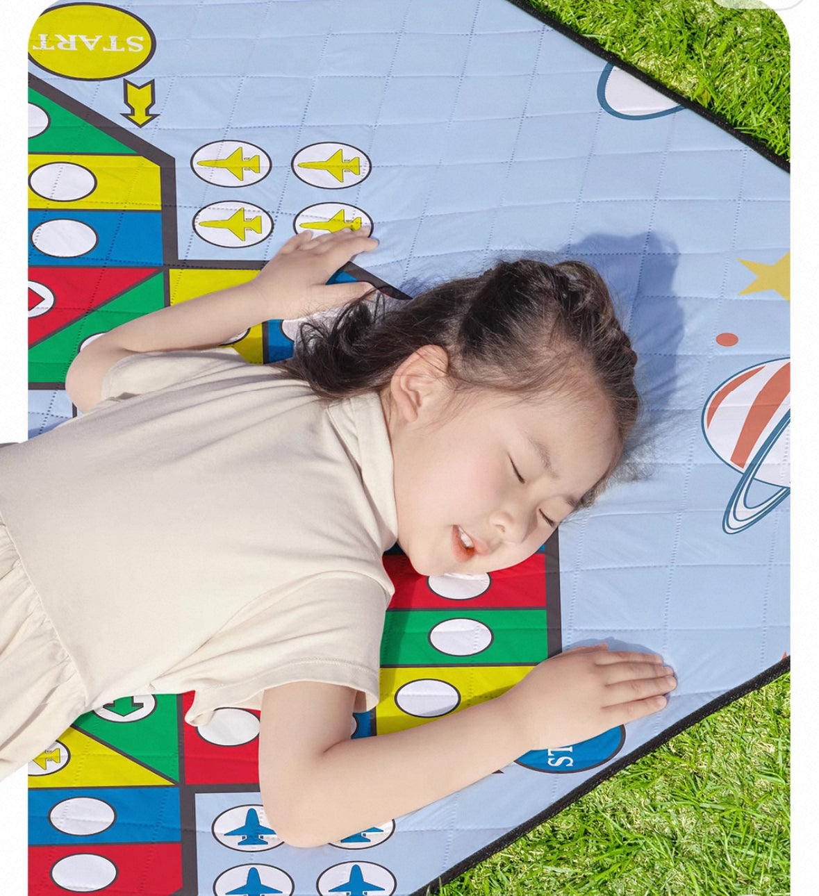 Flying Chess Picnic Beach Mat with Waterproof Material